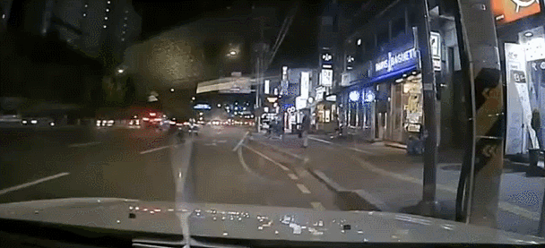 150277912662160.gif