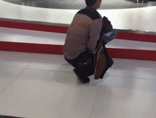149266482564128.GIF