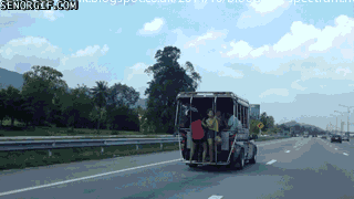 149939393668619.gif