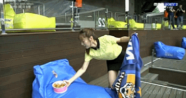 150035758778103.GIF