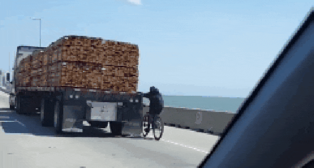 150384067183971.gif