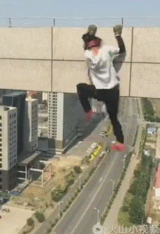 151305914876744.gif