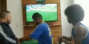 153044982645596.gif
