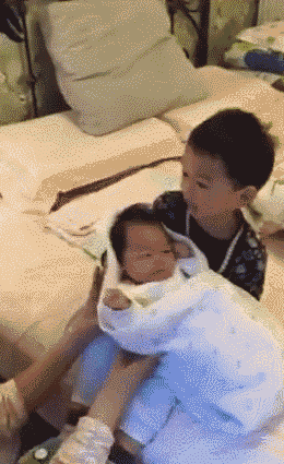 153452175147835.gif