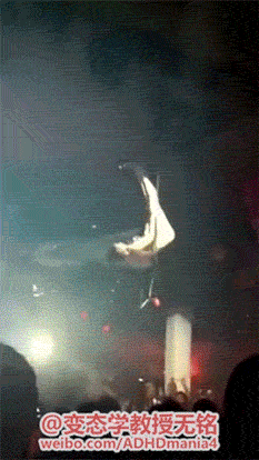 153641860881331.gif