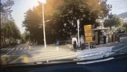 155260884162498.gif