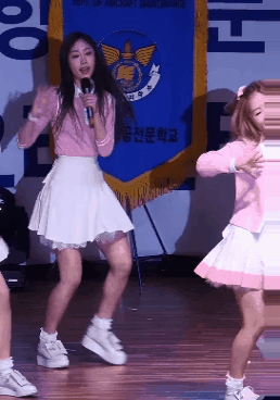 155548773263011.gif