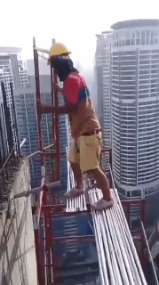155839193632660.GIF
