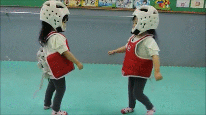 156332377931796.gif