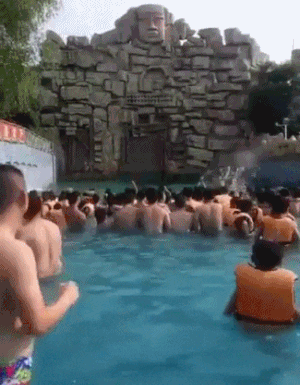 156525638196651.gif