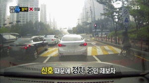 156680549576120.gif