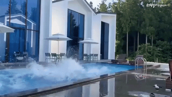 156690751046243.gif