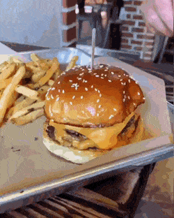 156691043696993.gif