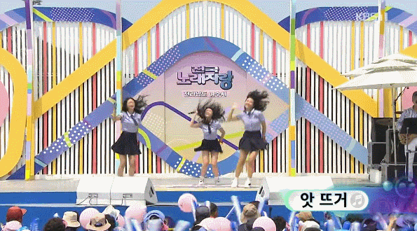156819875615143.gif