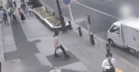 156925574829741.gif