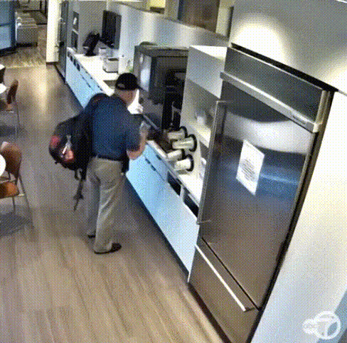 156925595943317.gif