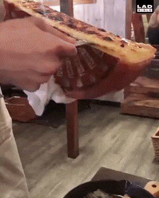 156928387695701.gif