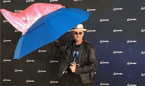 157019659623590.gif