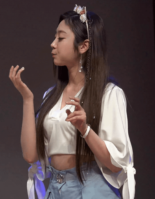 157188322399761.gif