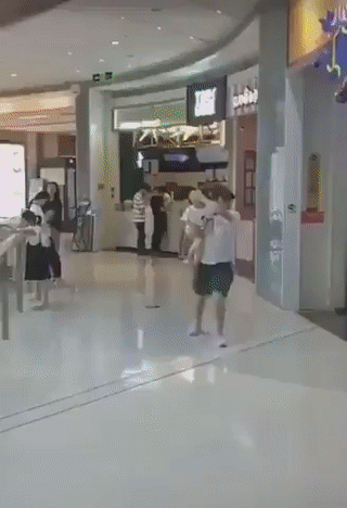 157188802178531.gif