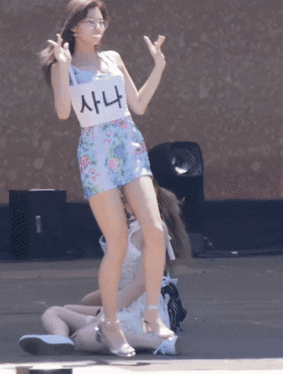 157252858492529.gif