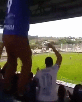 157305748153352.gif