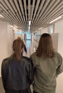157434266865260.gif