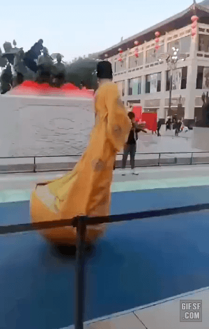 157434281829626.gif