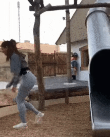 157434329291617.gif