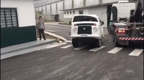 157459259536187.gif
