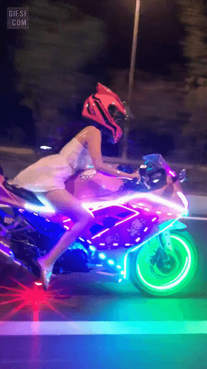 157701071329761.gif