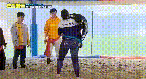 157796435113688.gif