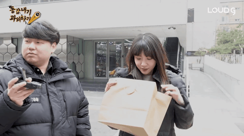 157797370814225.gif