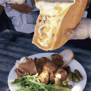 157814137890794.gif