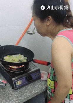 157874356319594.gif