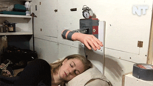 157876493810868.gif