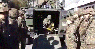 157879640288368.gif