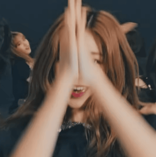 157887699030462.gif
