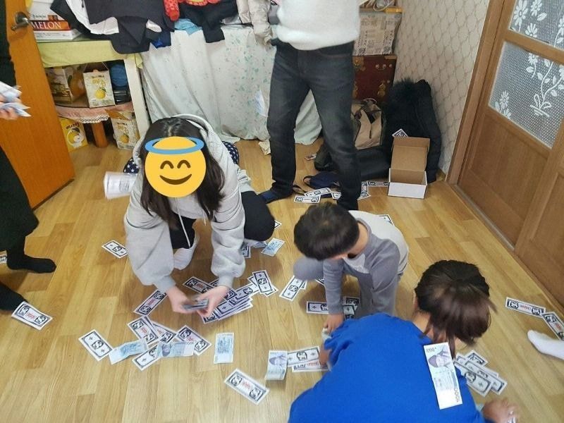 157917881841593.jpg