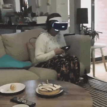 158098028615436.gif