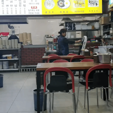 158099052762408.gif