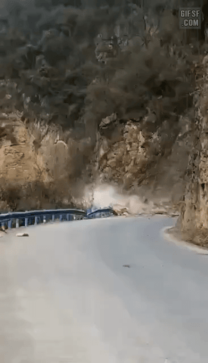 158108691437373.gif