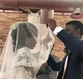 158150594916618.gif