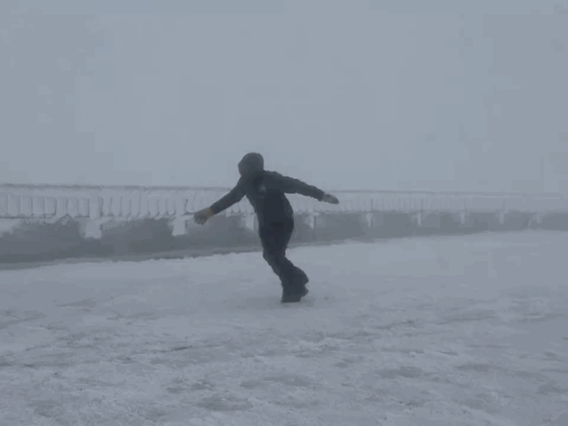 158168184051369.gif