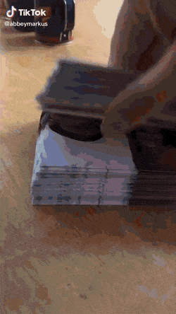 158183216119363.gif
