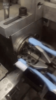 158317105923097.gif