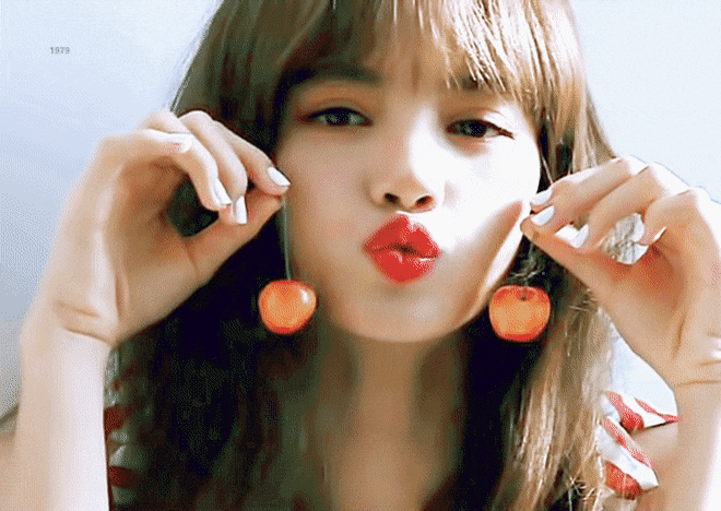 158379472671621.gif