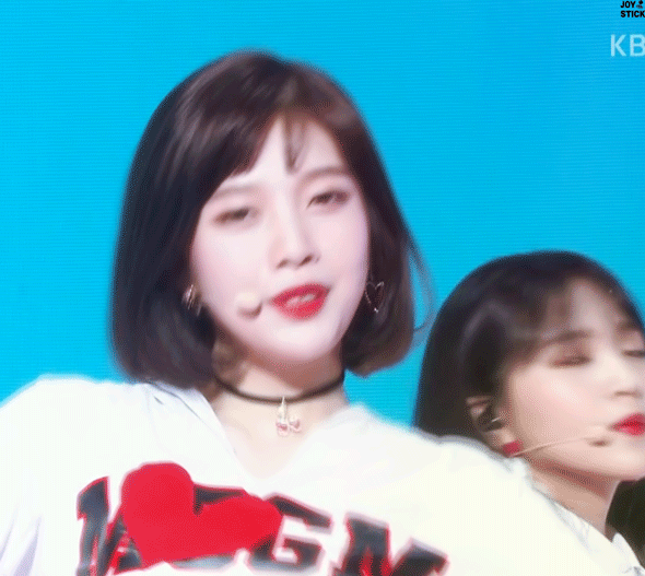 158431279386021.gif