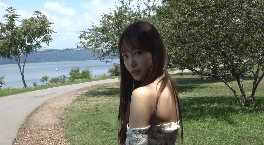 158435405878223.gif