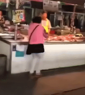 158513481779476.gif